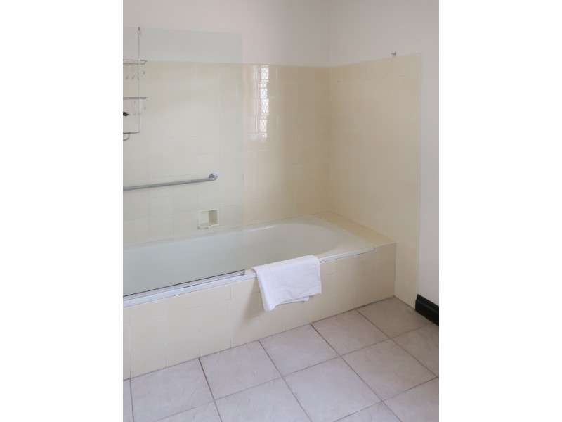 399 Mayers Street, Edge Hill QLD 4870
