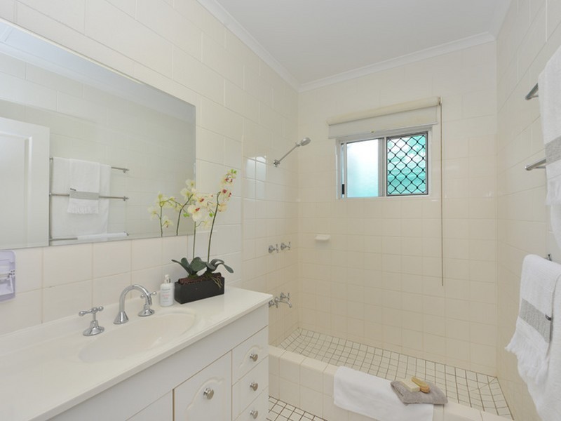 11 Gardiner Close, Brinsmead QLD 4870