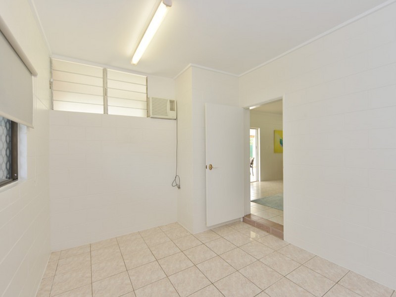 11 Gardiner Close, Brinsmead QLD 4870