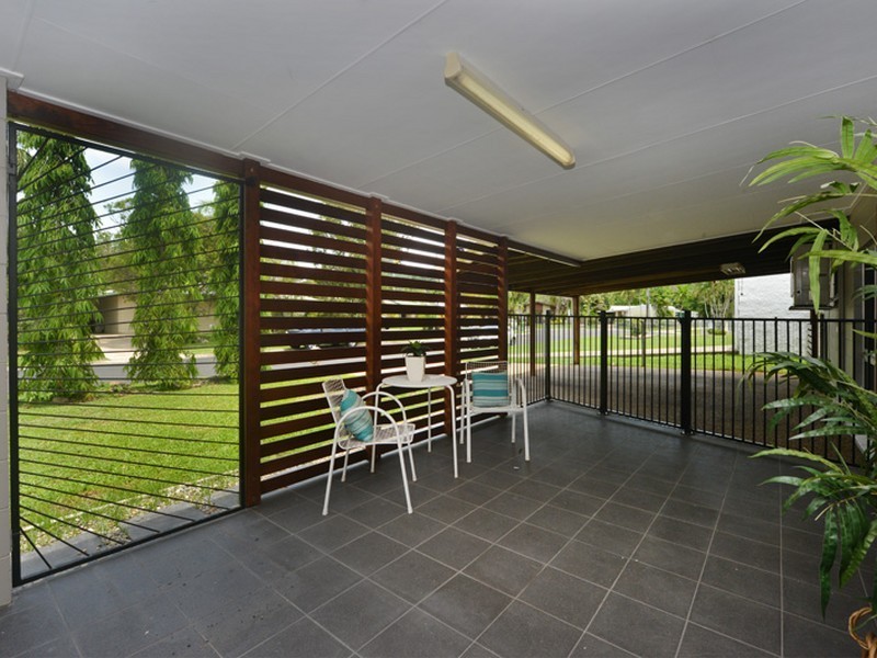 11 Gardiner Close, Brinsmead QLD 4870