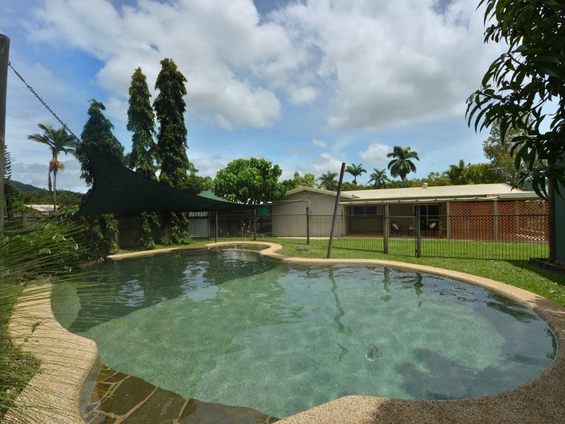 11 Gardiner Close, Brinsmead QLD 4870