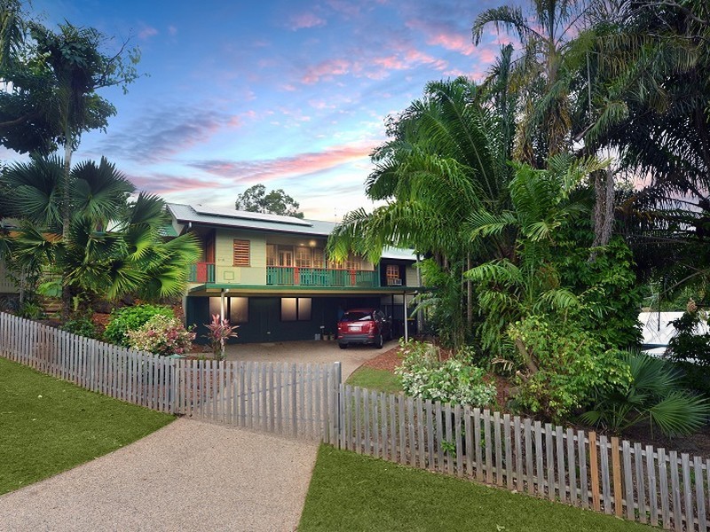 4-6 Tolson Close, Brinsmead QLD 4870