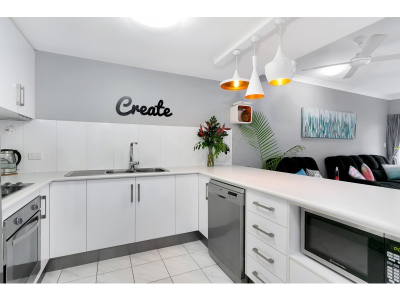 4/1 Springfield Crescent, Manoora QLD 4870