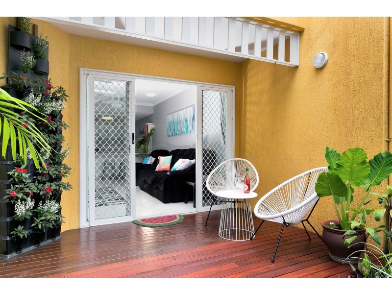 4/1 Springfield Crescent, Manoora QLD 4870