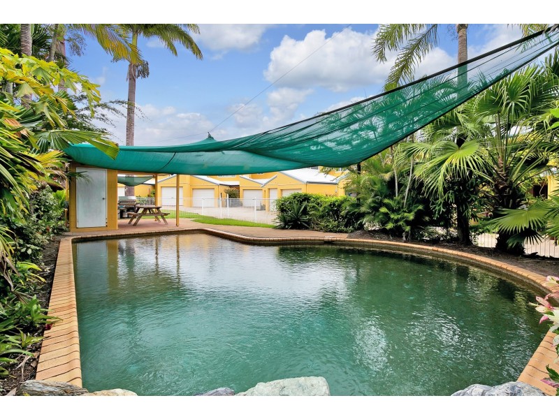 4/1 Springfield Crescent, Manoora QLD 4870