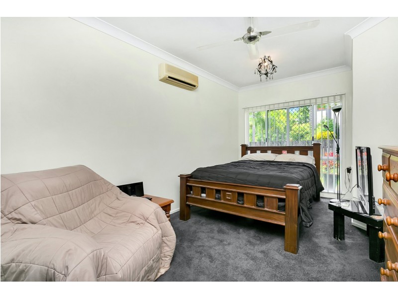 1/30-32 Springfield Crescent, Manoora QLD 4870