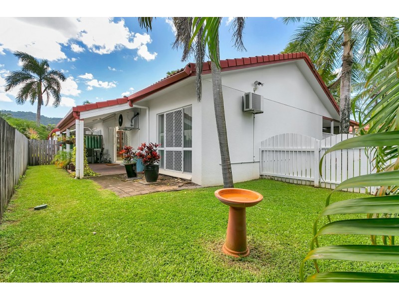 1/30-32 Springfield Crescent, Manoora QLD 4870