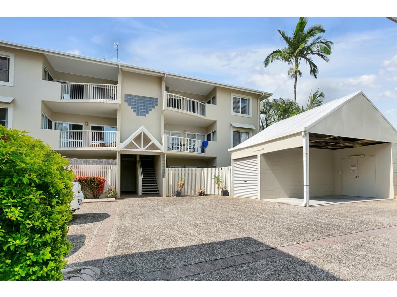 5/4 Brown Street, Woree QLD 4868