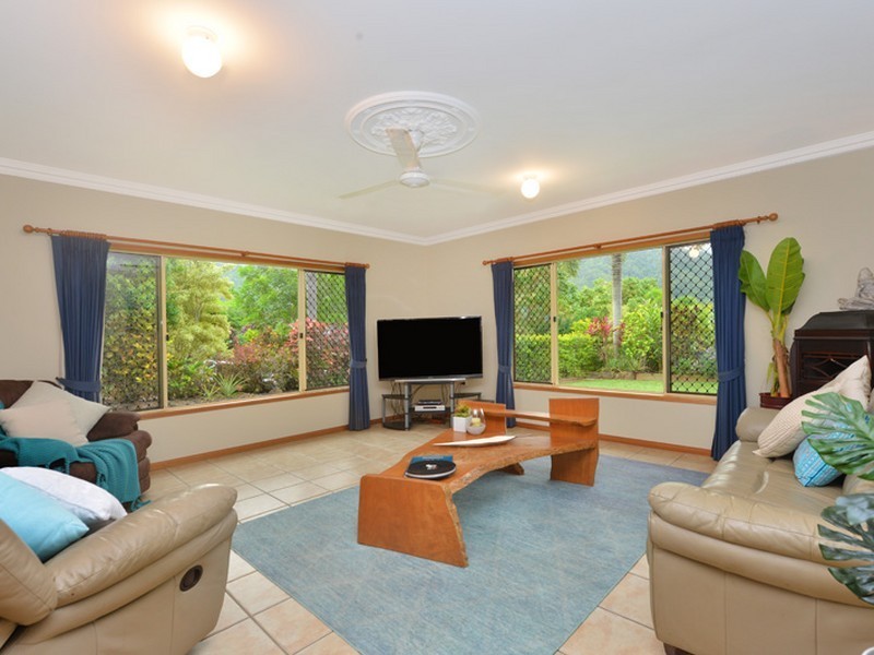 45 Fairley Street, Redlynch QLD 4870