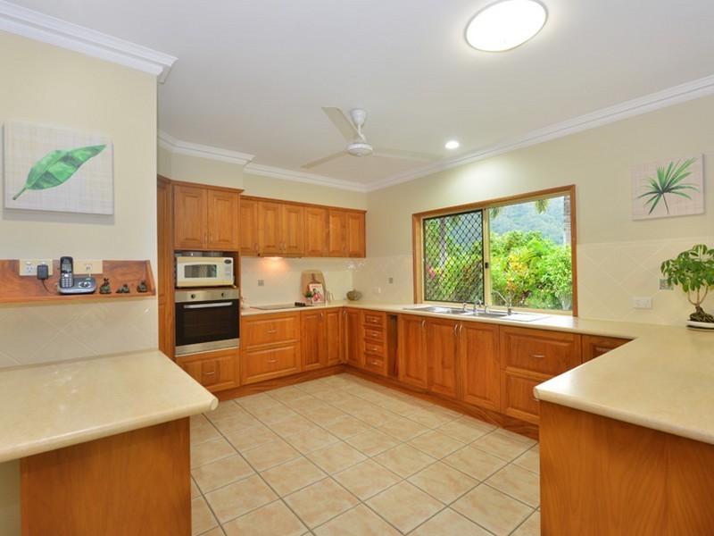 45 Fairley Street, Redlynch QLD 4870