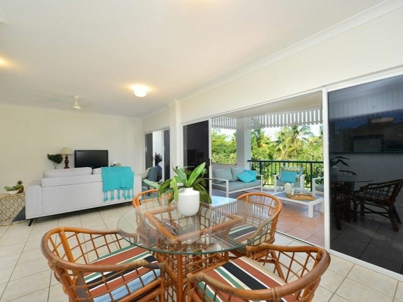 40/8-14 Munro Terrace, Mooroobool QLD 4870