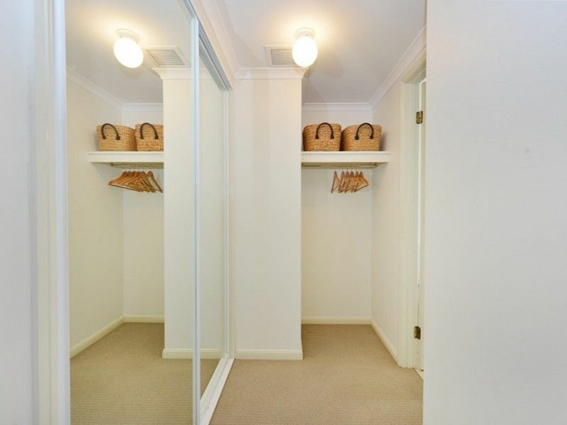 40/8-14 Munro Terrace, Mooroobool QLD 4870