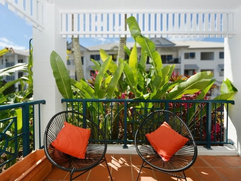 40/8-14 Munro Terrace, Mooroobool QLD 4870