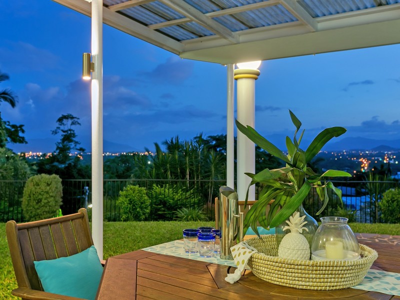 6 Maple Crescent, Edge Hill QLD 4870