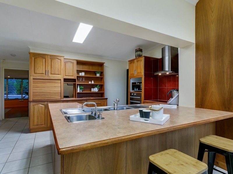 6 Maple Crescent, Edge Hill QLD 4870