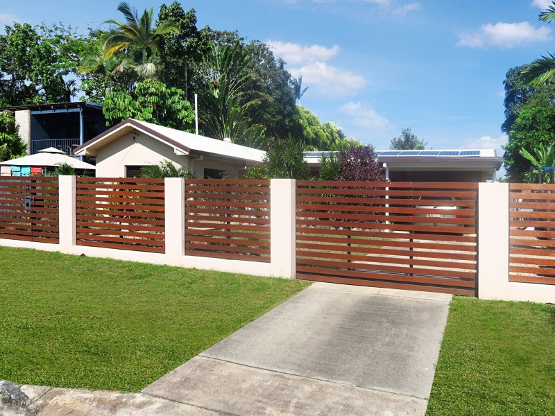 17 Fairway Street, Yorkeys Knob QLD 4878
