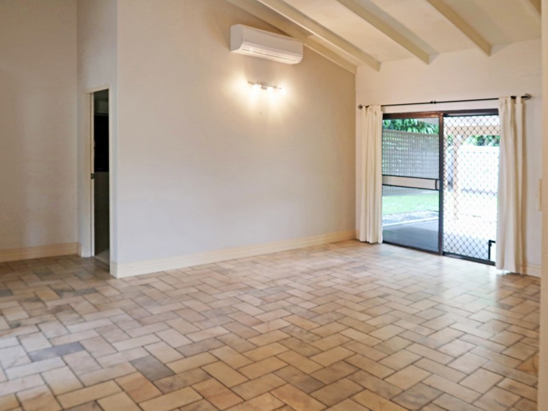 17 Fairway Street, Yorkeys Knob QLD 4878