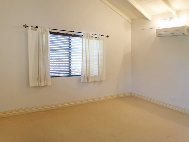 17 Fairway Street, Yorkeys Knob QLD 4878