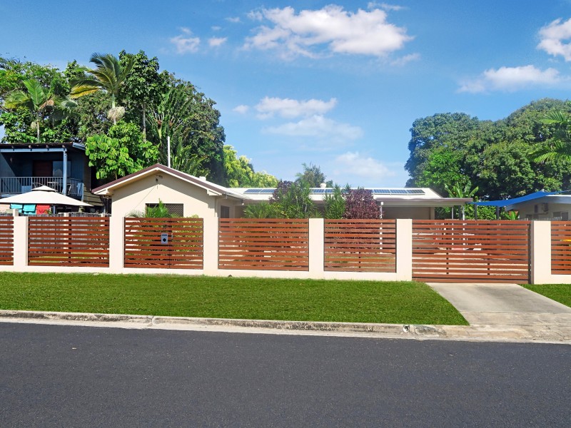 17 Fairway Street, Yorkeys Knob QLD 4878