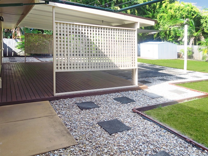 17 Fairway Street, Yorkeys Knob QLD 4878