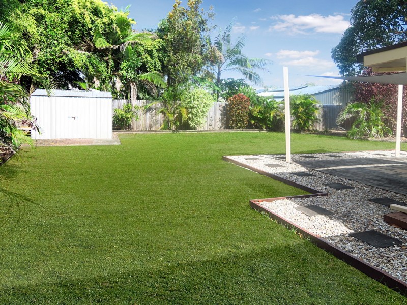 17 Fairway Street, Yorkeys Knob QLD 4878