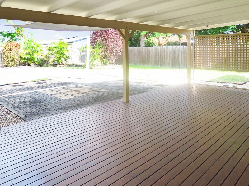 17 Fairway Street, Yorkeys Knob QLD 4878