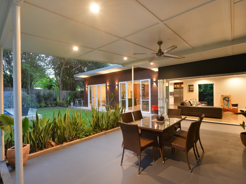 10 Avon Street, Stratford QLD 4870