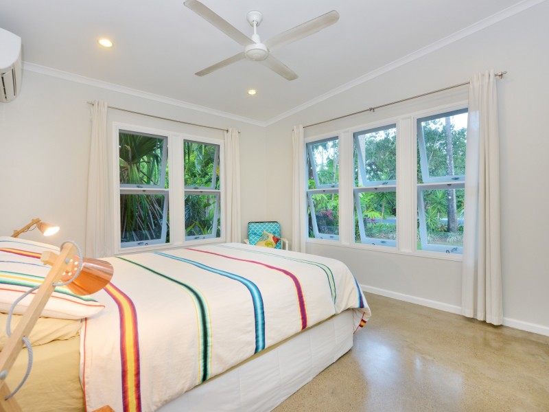 10 Avon Street, Stratford QLD 4870