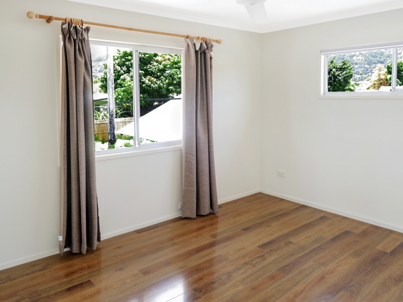 11 Pepperina Street, Mooroobool QLD 4870