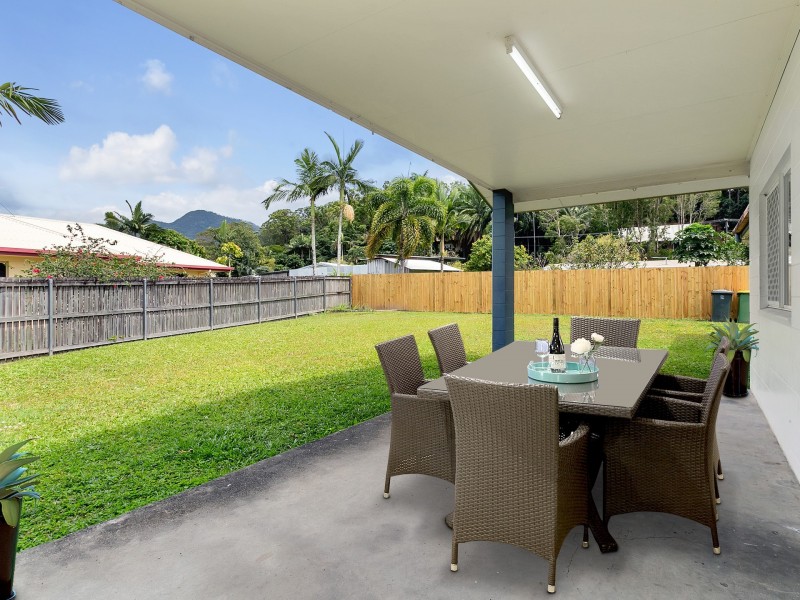 6 Cracknell Road, White Rock QLD 4868