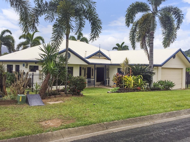 13 St Albans Close, Brinsmead QLD 4870