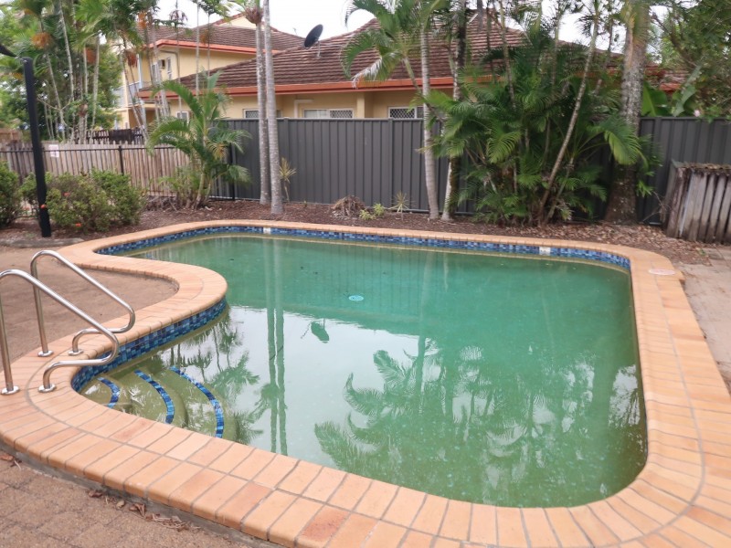 8/15 Grantala Street, Manoora QLD 4870