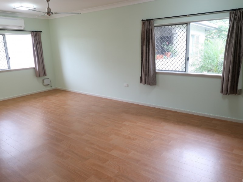 8/15 Grantala Street, Manoora QLD 4870