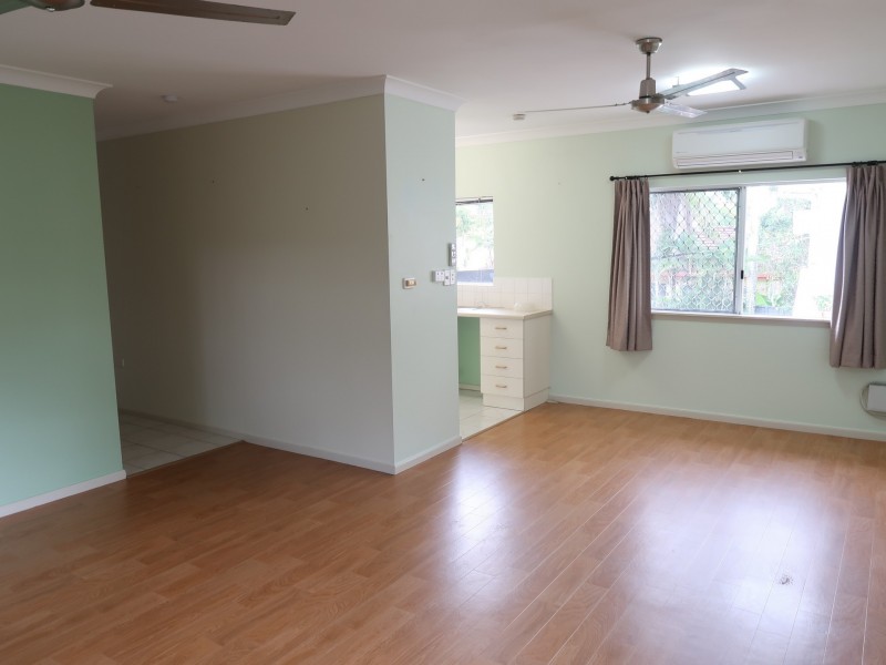 8/15 Grantala Street, Manoora QLD 4870