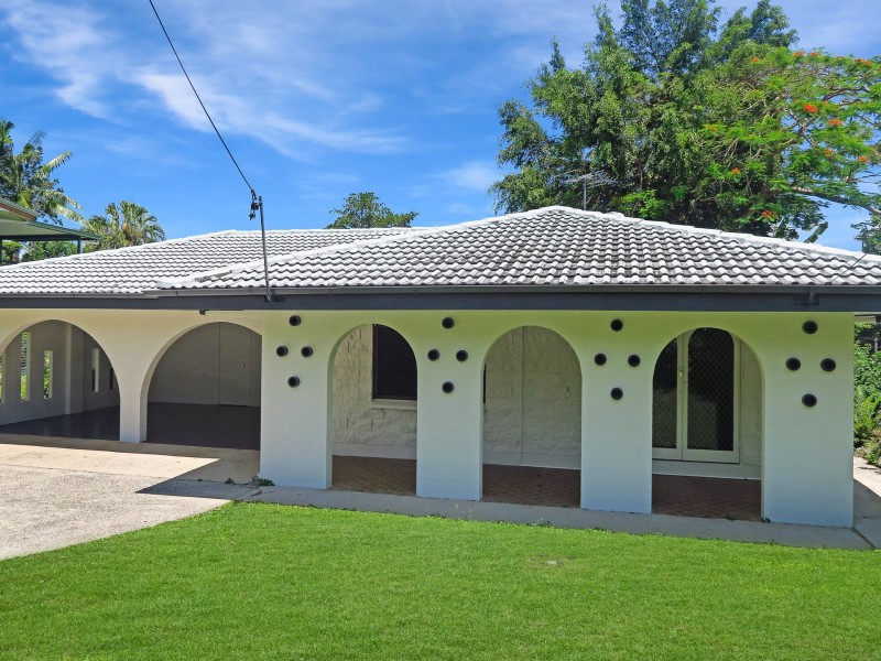 26 Ponticello Street, Whitfield QLD 4870