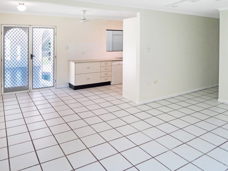 26 Ponticello Street, Whitfield QLD 4870