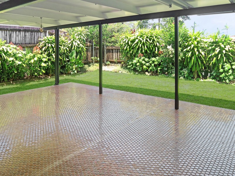 26 Ponticello Street, Whitfield QLD 4870