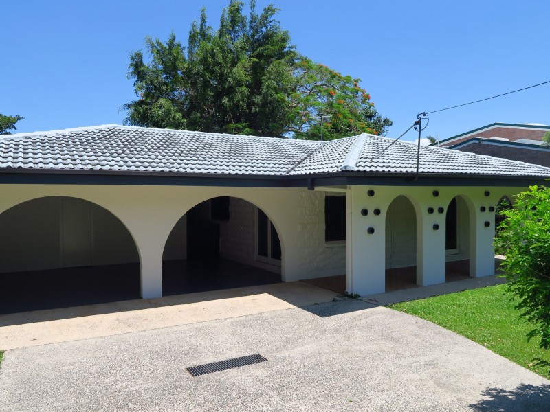 26 Ponticello Street, Whitfield QLD 4870