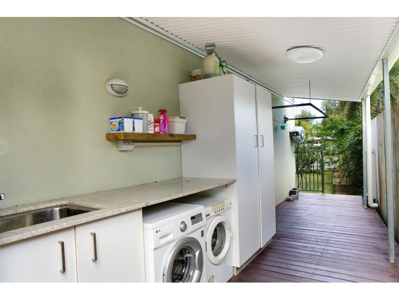 5 Izatt Close, Edge Hill QLD 4870