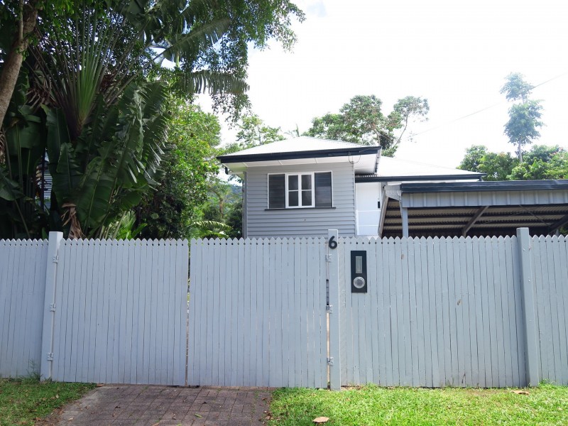 6 Fulton Close, Whitfield QLD 4870