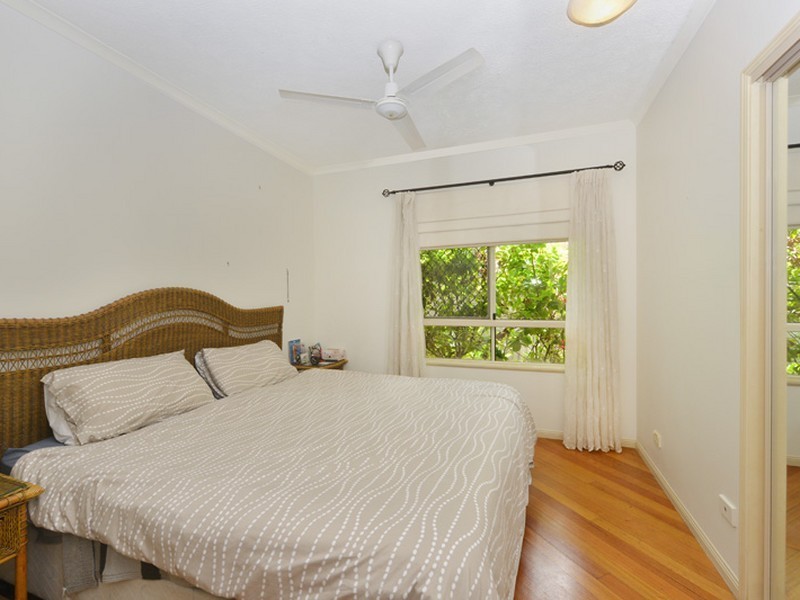 501/2 Greenslopes Street, Cairns North QLD 4870