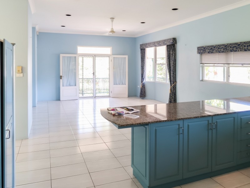 1 Moule Close, Whitfield QLD 4870