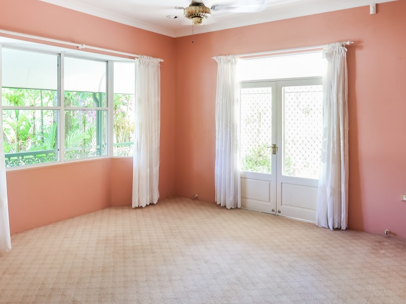 1 Moule Close, Whitfield QLD 4870