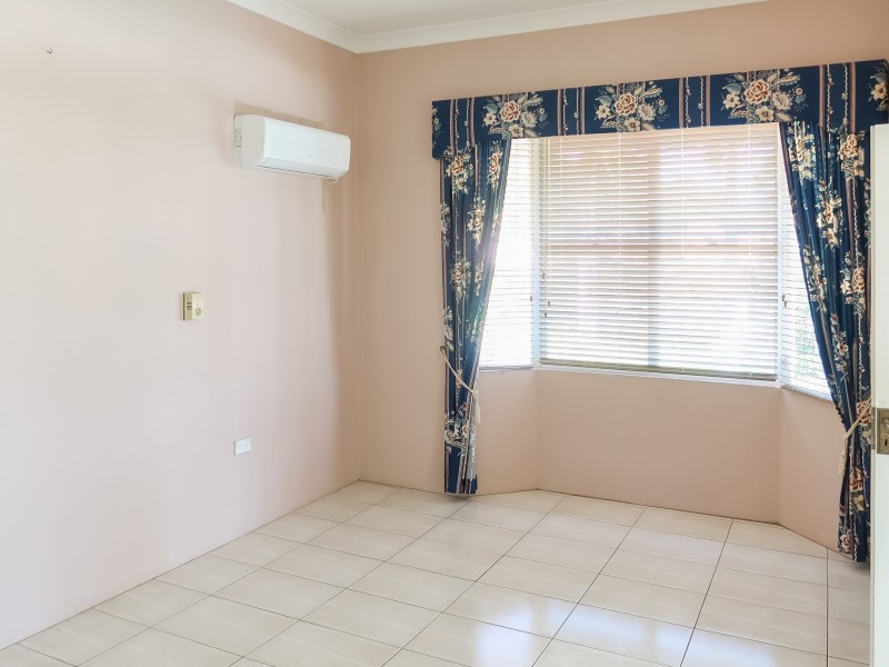 1 Moule Close, Whitfield QLD 4870