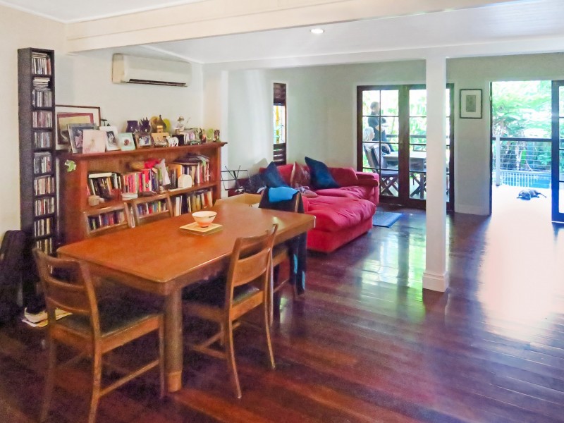 9 Martin Street, Freshwater QLD 4870