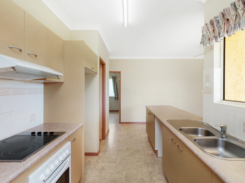 150 McFarlane Drive, Kanimbla QLD 4870