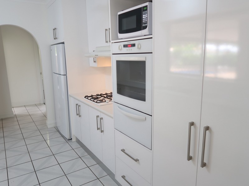 4 Finch Street, Bayview Heights QLD 4868