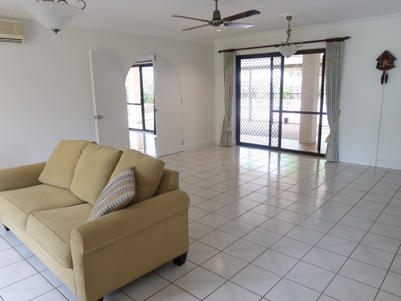 4 Finch Street, Bayview Heights QLD 4868