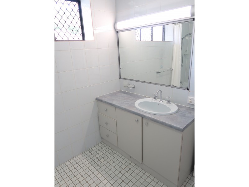 4 Finch Street, Bayview Heights QLD 4868