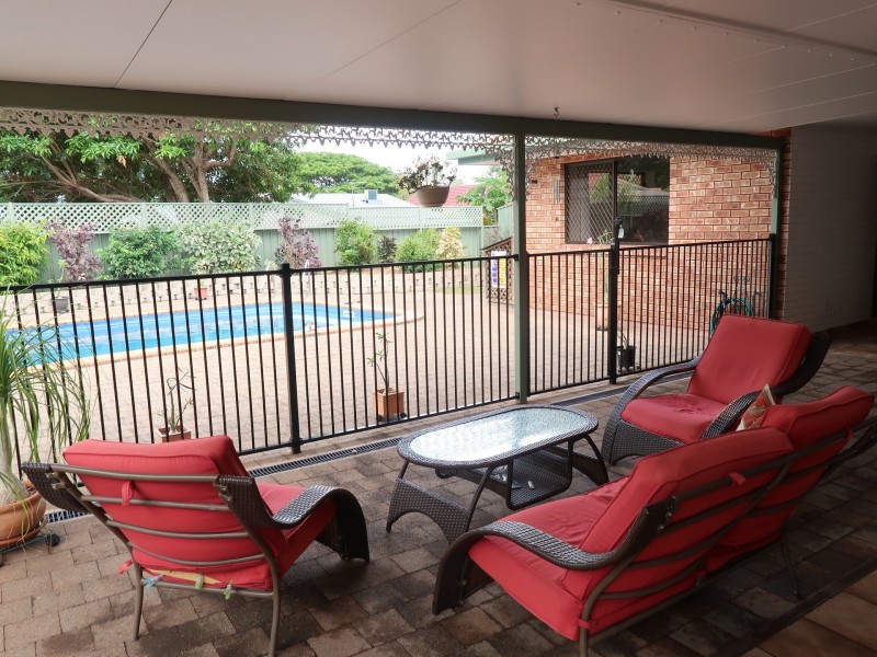 4 Finch Street, Bayview Heights QLD 4868